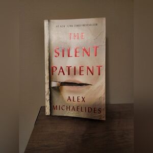 The Silent Patient by Alex Michaelides